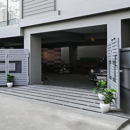 Super Townhouse De Alphabet Karmanghat ไฮเดอราบัด ภายนอก รูปภาพ