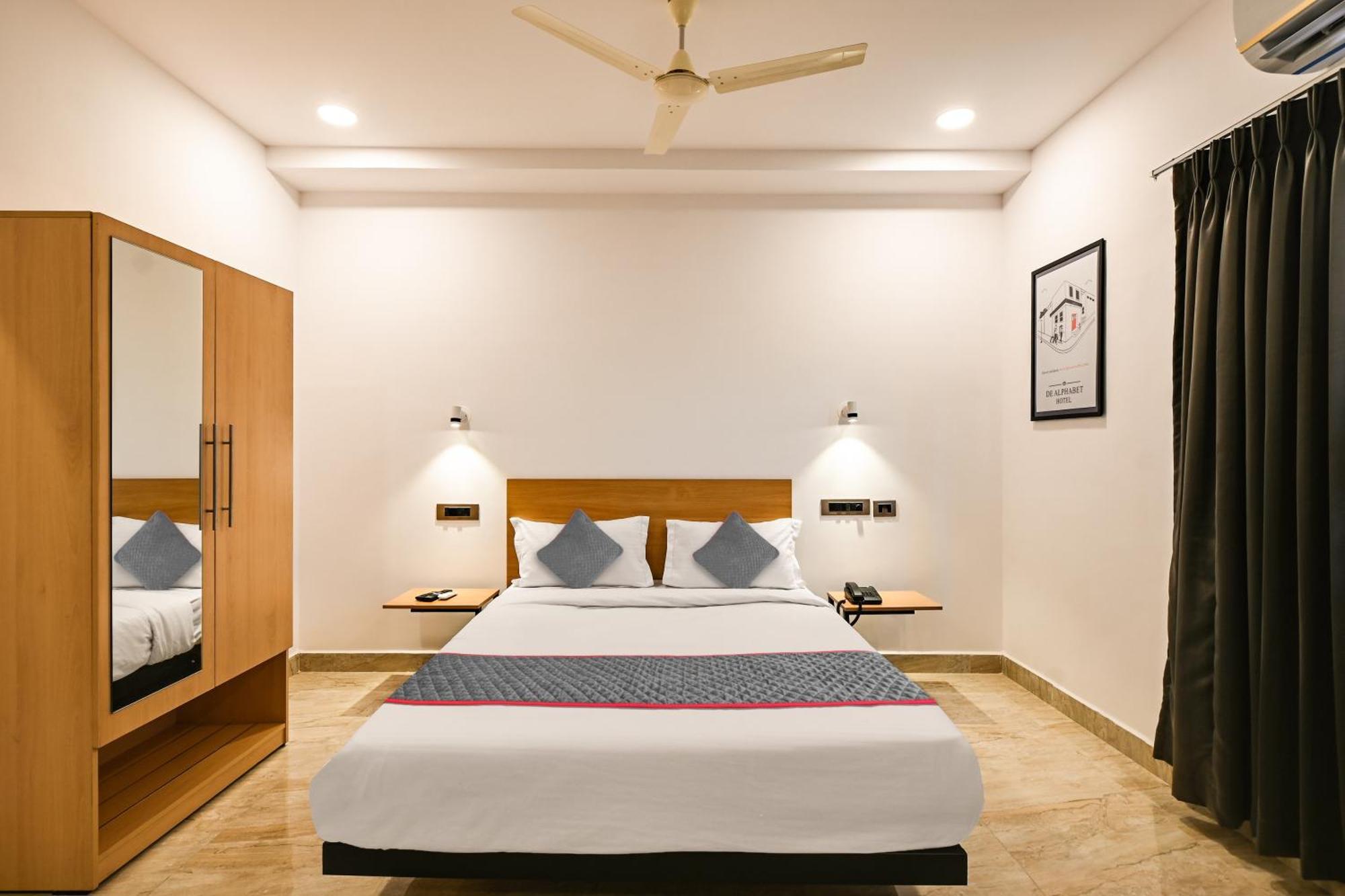 Super Townhouse De Alphabet Karmanghat ไฮเดอราบัด ภายนอก รูปภาพ